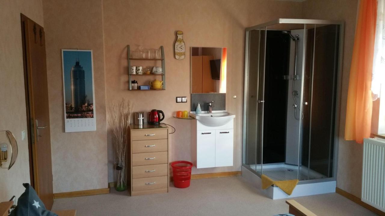 Tiny-Apartment-In-Gemuenden-An-Der-Wohra Gemunden an der Wohra Exteriör bild